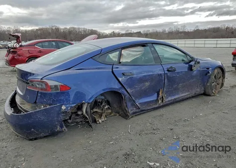2022 Tesla Model S z USA, uszkodzony, nr VIN 5YJSA1E56NF463995